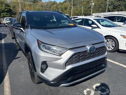 2021 Toyota RAV4 Hybrid SE