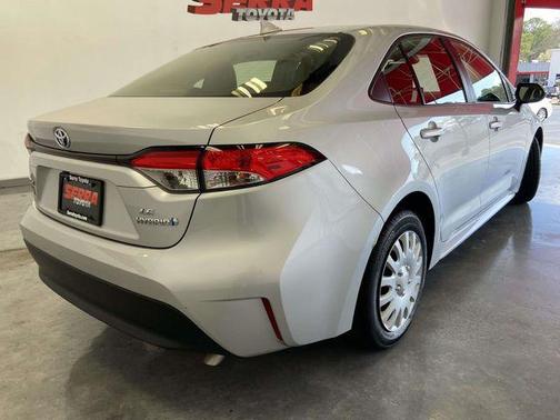 2024 Toyota Corolla Hybrid LE