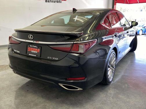 2023 Lexus ES 350 Ultra Luxury