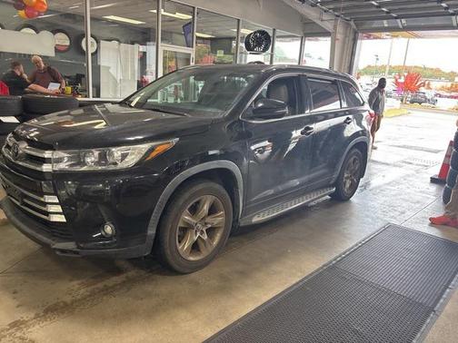 2019 Toyota Highlander Limited Platinum