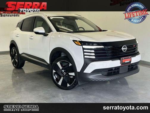 Aspen White Tricoat 2025 Nissan Kicks SR