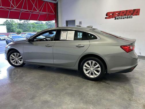 Sterling Gray Metallic 2024 Chevrolet Malibu FWD 1LT