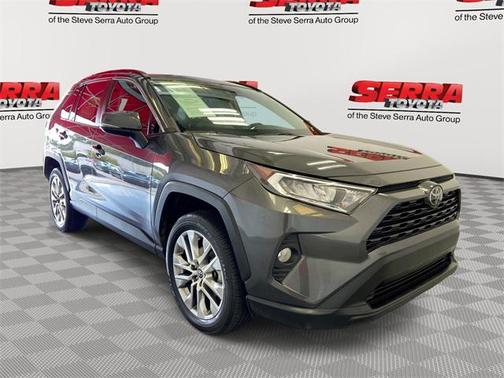 2020 Toyota RAV4 XLE Premium