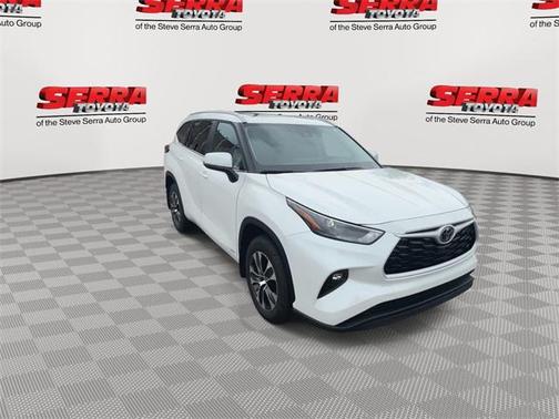 2025 Toyota Highlander Hybrid XLE