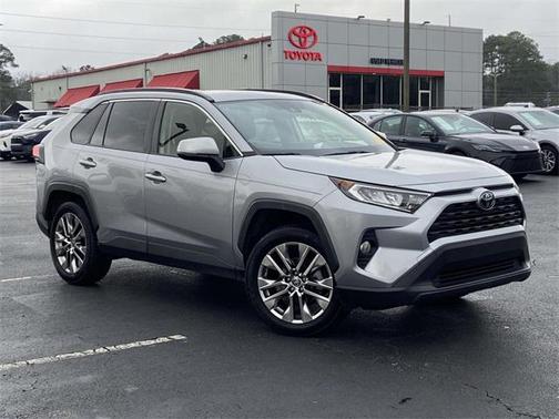 2019 Toyota RAV4 XLE Premium