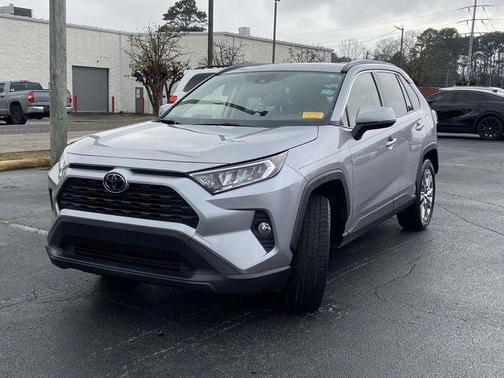 2019 Toyota RAV4 XLE Premium