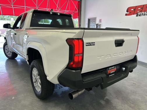 Ice Cap 2024 Toyota Tacoma SR