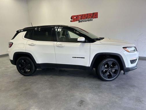 White Clearcoat 2019 Jeep Compass Latitude
