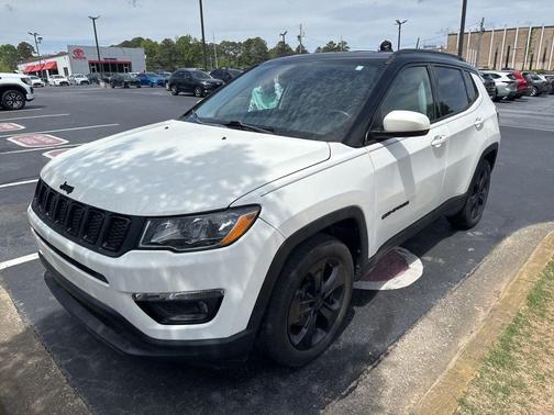 White Clearcoat 2019 Jeep Compass Latitude