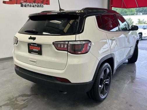White Clearcoat 2019 Jeep Compass Latitude