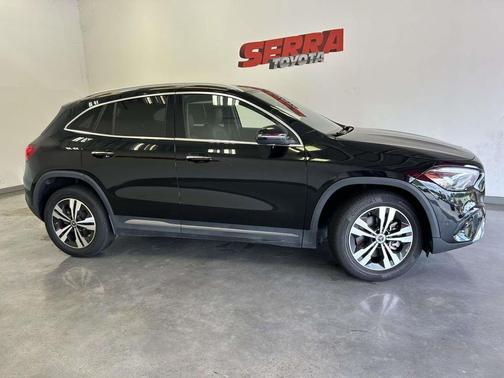 Night Black 2025 Mercedes-Benz GLA 250 4MATIC