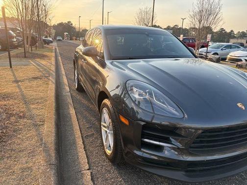 2020 Porsche Macan AWD