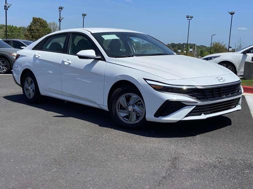 Serenity White Pearl 2026 Hyundai ELANTRA SE