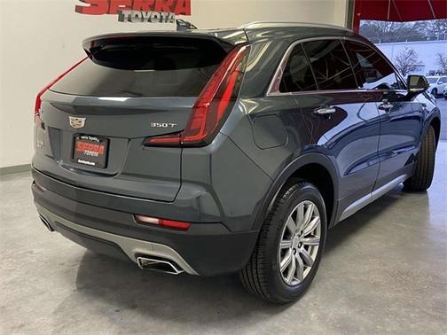 2020 Cadillac XT4 Premium Luxury