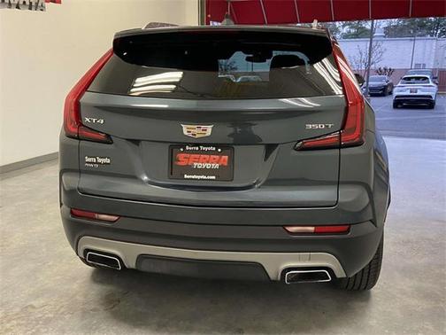 2020 Cadillac XT4 Premium Luxury