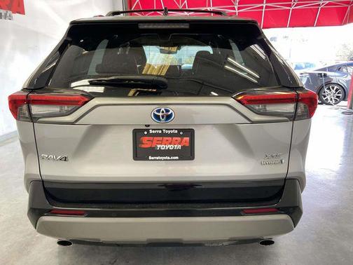 2023 Toyota RAV4 Hybrid SE