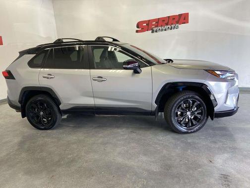 2023 Toyota RAV4 Hybrid SE