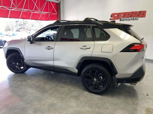 2023 Toyota RAV4 Hybrid SE