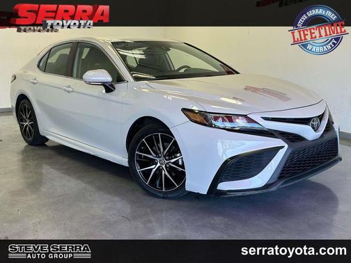 Ice Edge 2024 Toyota Camry SE
