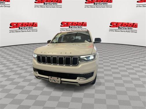 2024 Jeep Wagoneer Series II 4x2