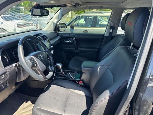 Midnight Black Metallic 2024 Toyota 4Runner TRD Off Road Premium