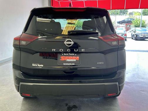 Super Black 2024 Nissan Rogue S