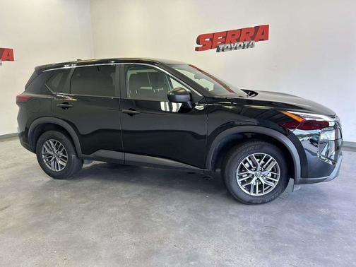 Super Black 2024 Nissan Rogue S