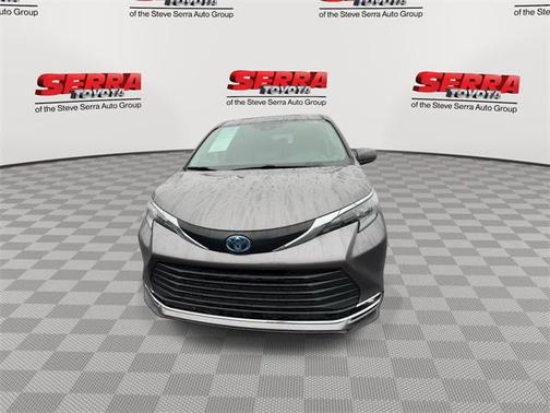 2024 Toyota Sienna XLE