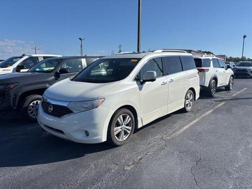 2015 Nissan Quest Platinum