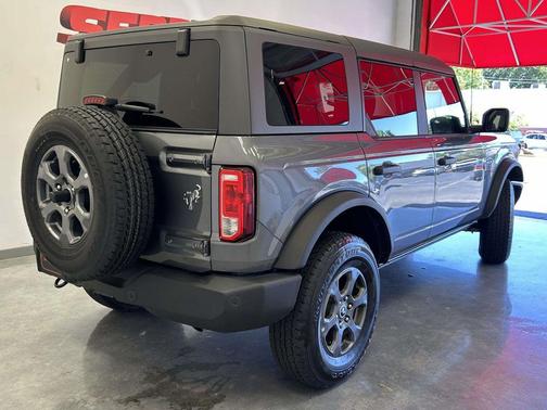 CARBONIZED GRAY METALLIC 2025 Ford Bronco Big Bend
