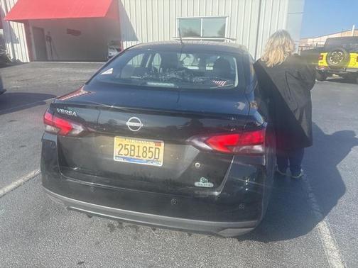 2024 Nissan Versa 1.6 S