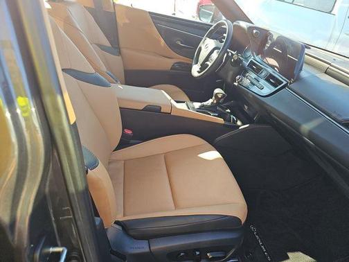 2023 Lexus ES 350 Base