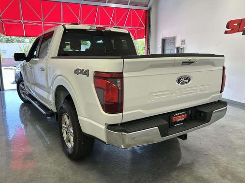 OXFORD WHITE 2024 Ford F-150 XLT