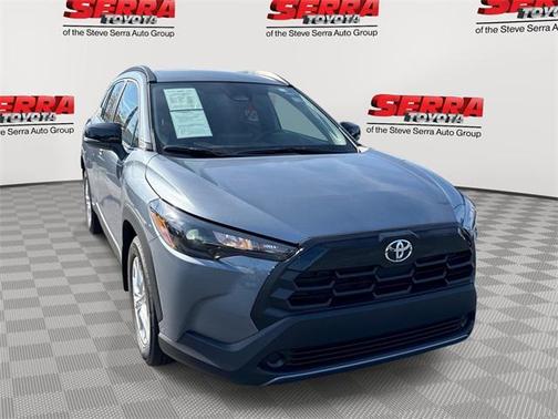 2026 Toyota Corolla Cross LE