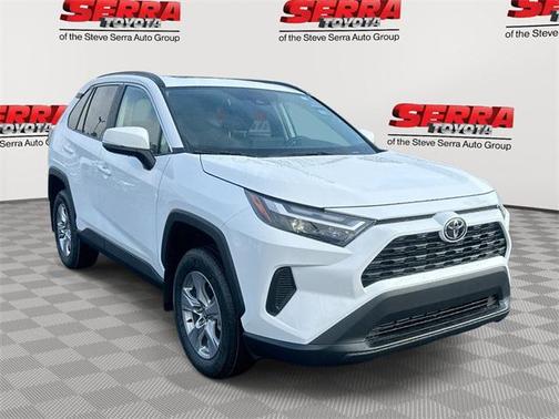 2025 Toyota RAV4 XLE