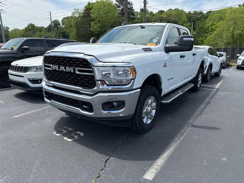 Bright White Clearcoat 2024 RAM 2500 Big Horn Crew Cab 4x4 6'4' Box