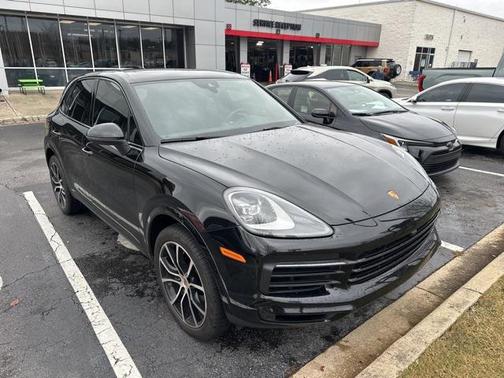 2023 Porsche Cayenne Platinum Edition