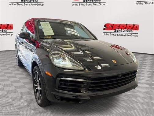 2023 Porsche Cayenne Platinum Edition