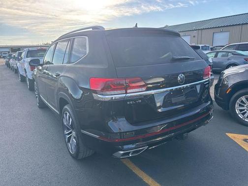 2022 Volkswagen Atlas 3.6L SEL Premium