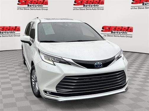 2024 Toyota Sienna Limited