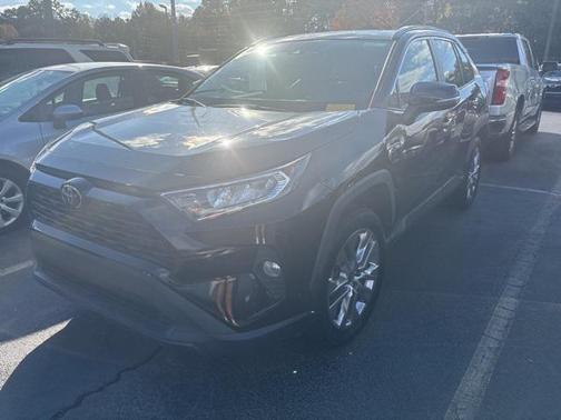 2021 Toyota RAV4 XLE Premium