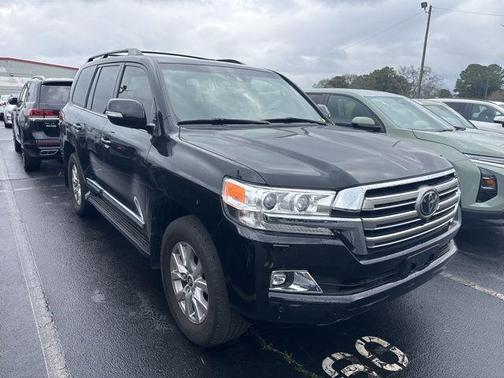 2020 Toyota Land Cruiser Base