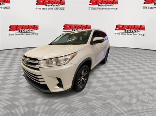 2019 Toyota Highlander LE I4