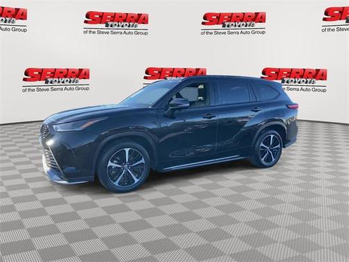 2022 Toyota Highlander XSE