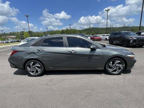 Amazon Gray 2025 Hyundai ELANTRA SEL