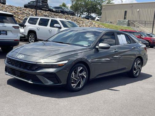 Amazon Gray 2025 Hyundai ELANTRA SEL