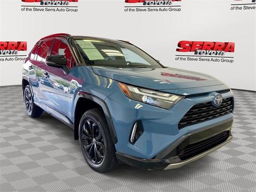 2024 Toyota RAV4 Hybrid SE