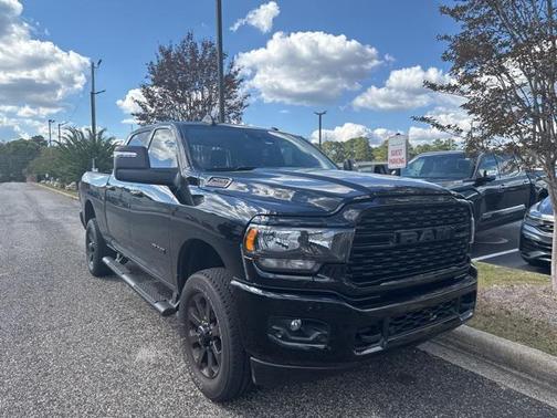 2024 RAM 2500 Big Horn Crew Cab 4x4 6'4' Box