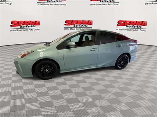 2021 Toyota Prius XLE