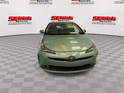 2021 Toyota Prius XLE
